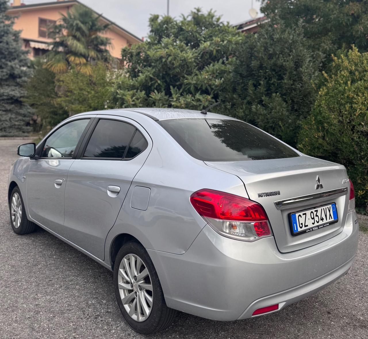 Mitsubishi Attrage Versione Unica