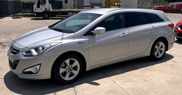 Hyundai i40 Wagon 1.7 CRDi 115CV Comfort NAVI RETROC