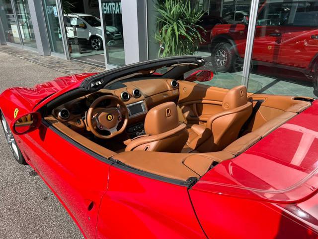 FERRARI California DCT