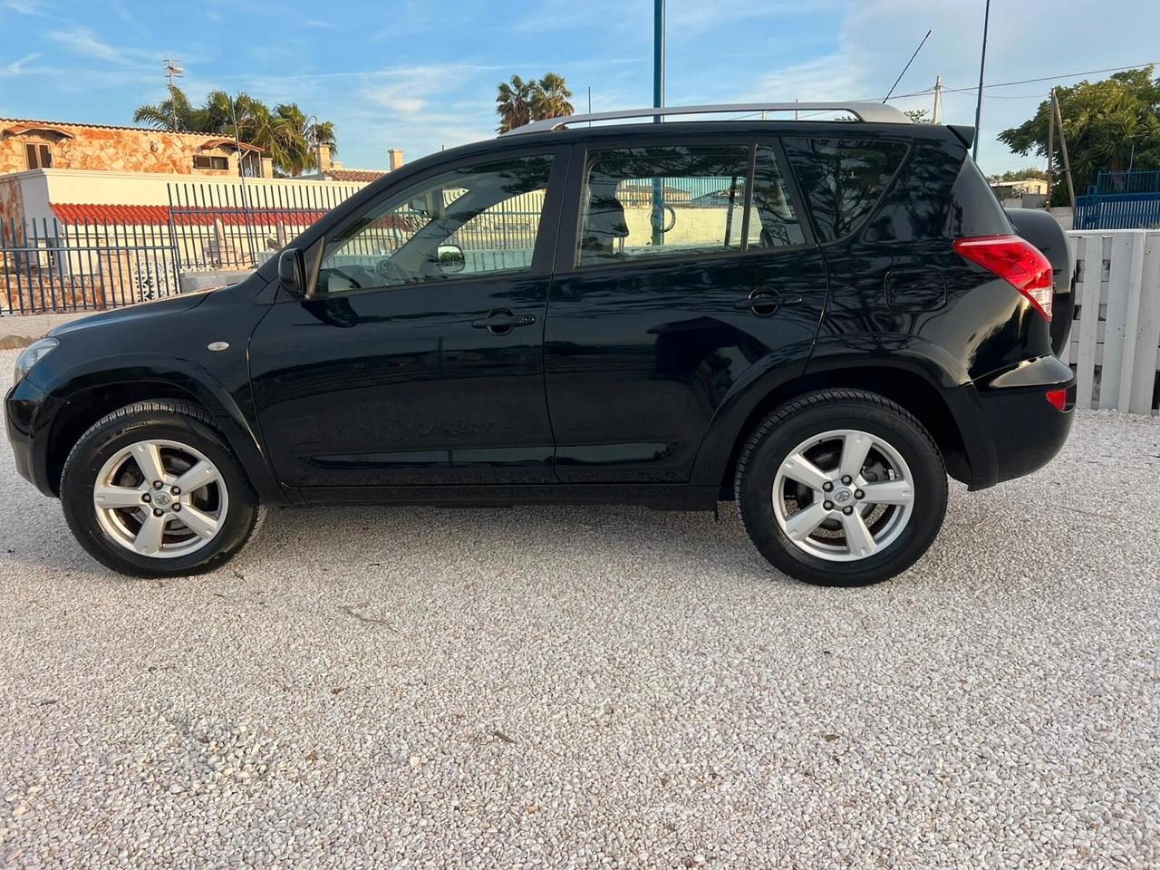 Toyota RAV 4 RAV4 2.2 D-4D 177 CV Luxury