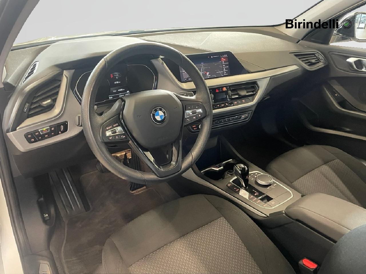 BMW Serie 1 (F40) - 116d 5p. Msport Exterior