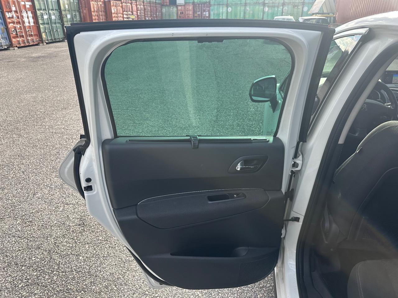 Peugeot 3008 1.6 e-HDi 115CV ETG6 Stop&Start Active