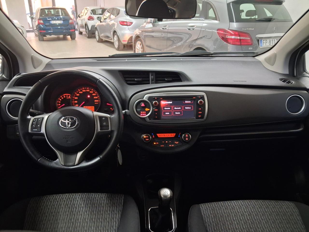 Toyota Yaris 1.0 5 porte Lounge