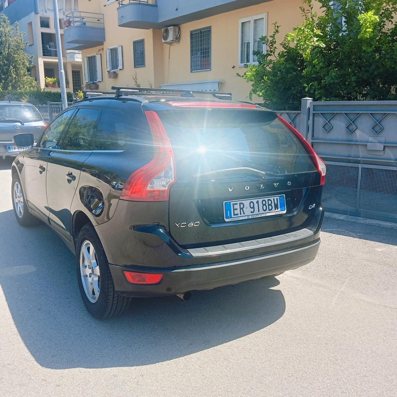 Volvo XC 60 XC60 D5 AWD Geartronic Kinetic