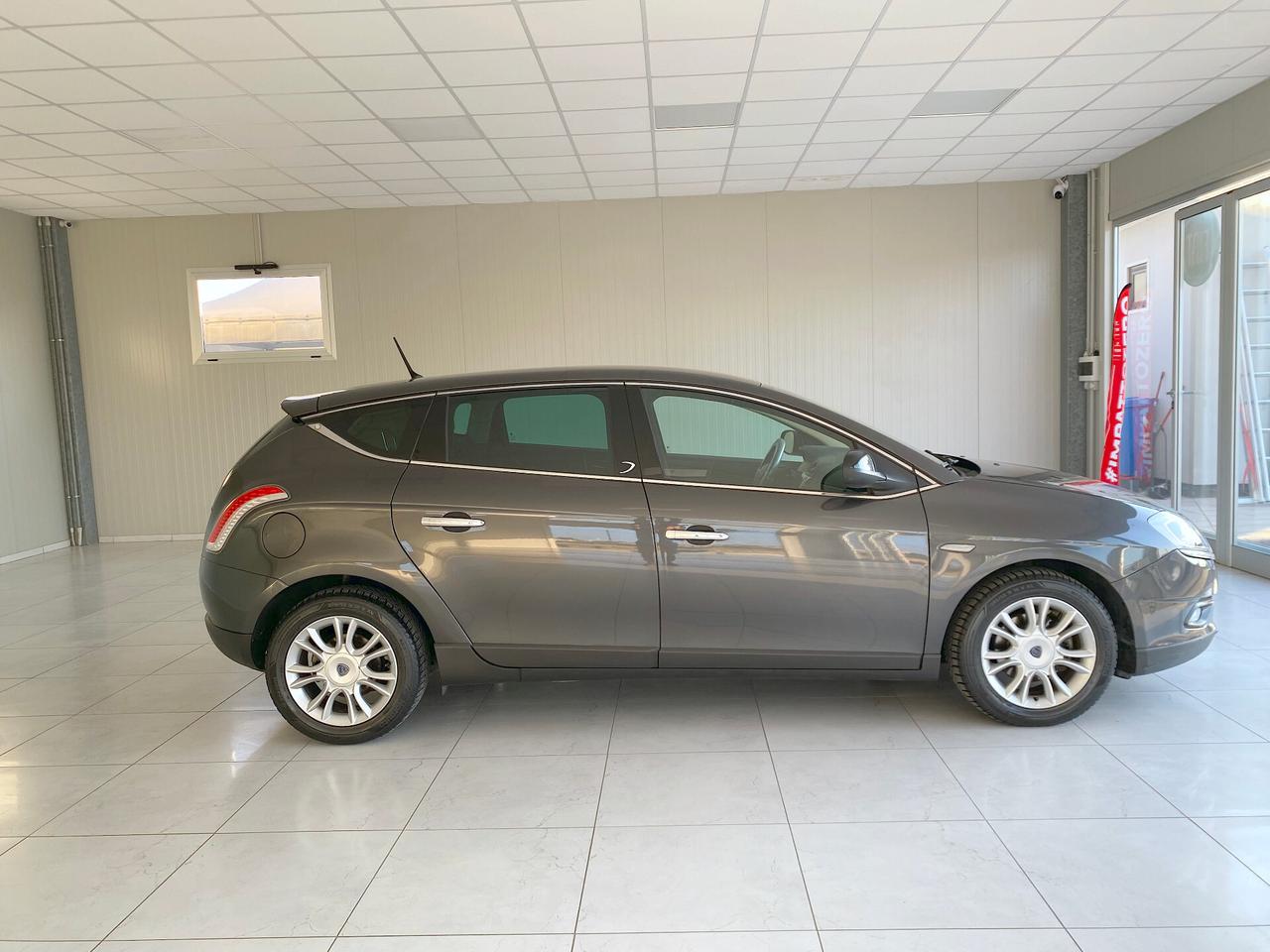 Lancia Delta 1.6 MJT DPF Silver