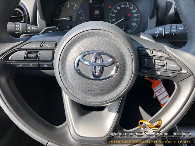 TOYOTA Yaris Comfort Cv.125, 1.5-l-VVT-i CVT