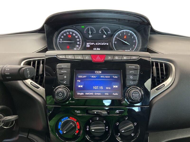 Lancia Ypsilon III 2015 1.0 hybrid Gold s&s 70cv