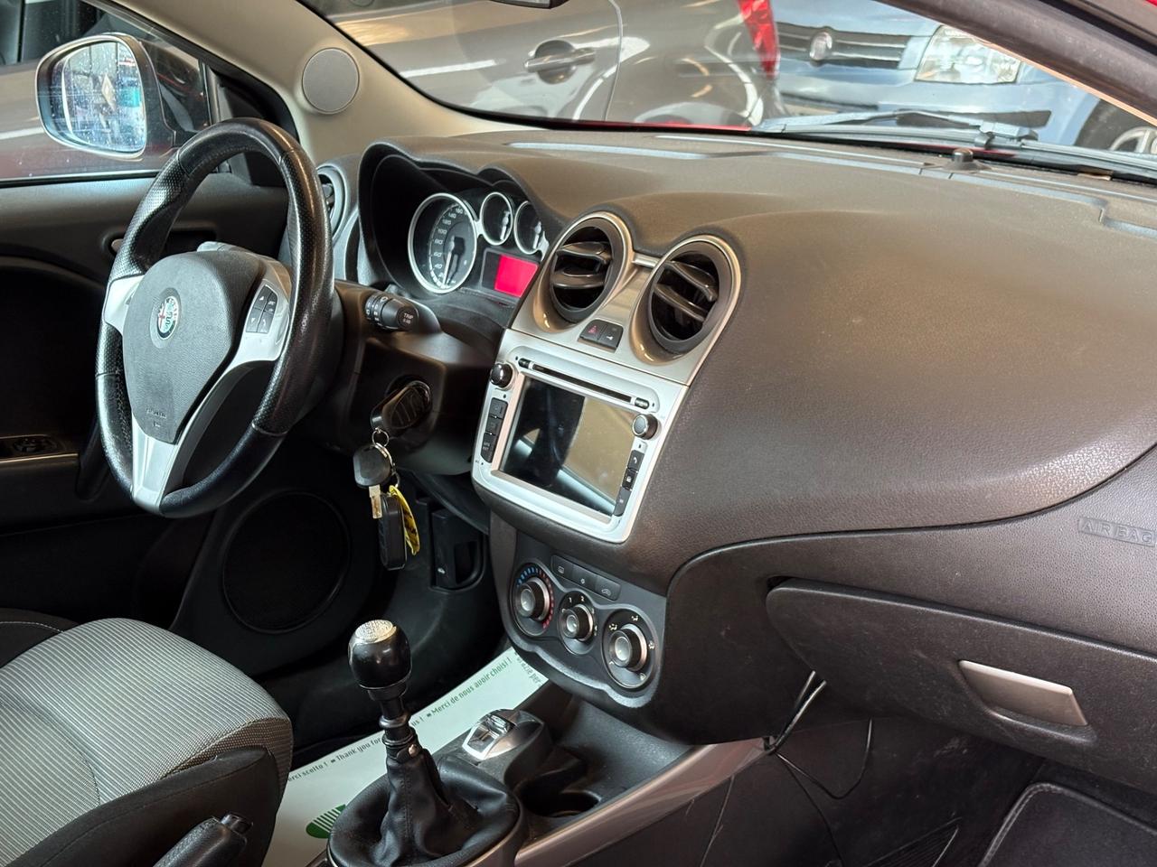 Alfa Romeo MiTo 1.4 78 CV Distinctive Premium Pack