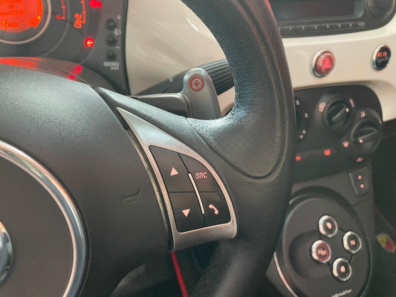 ABARTH 500C 1.4T-JET 140cv