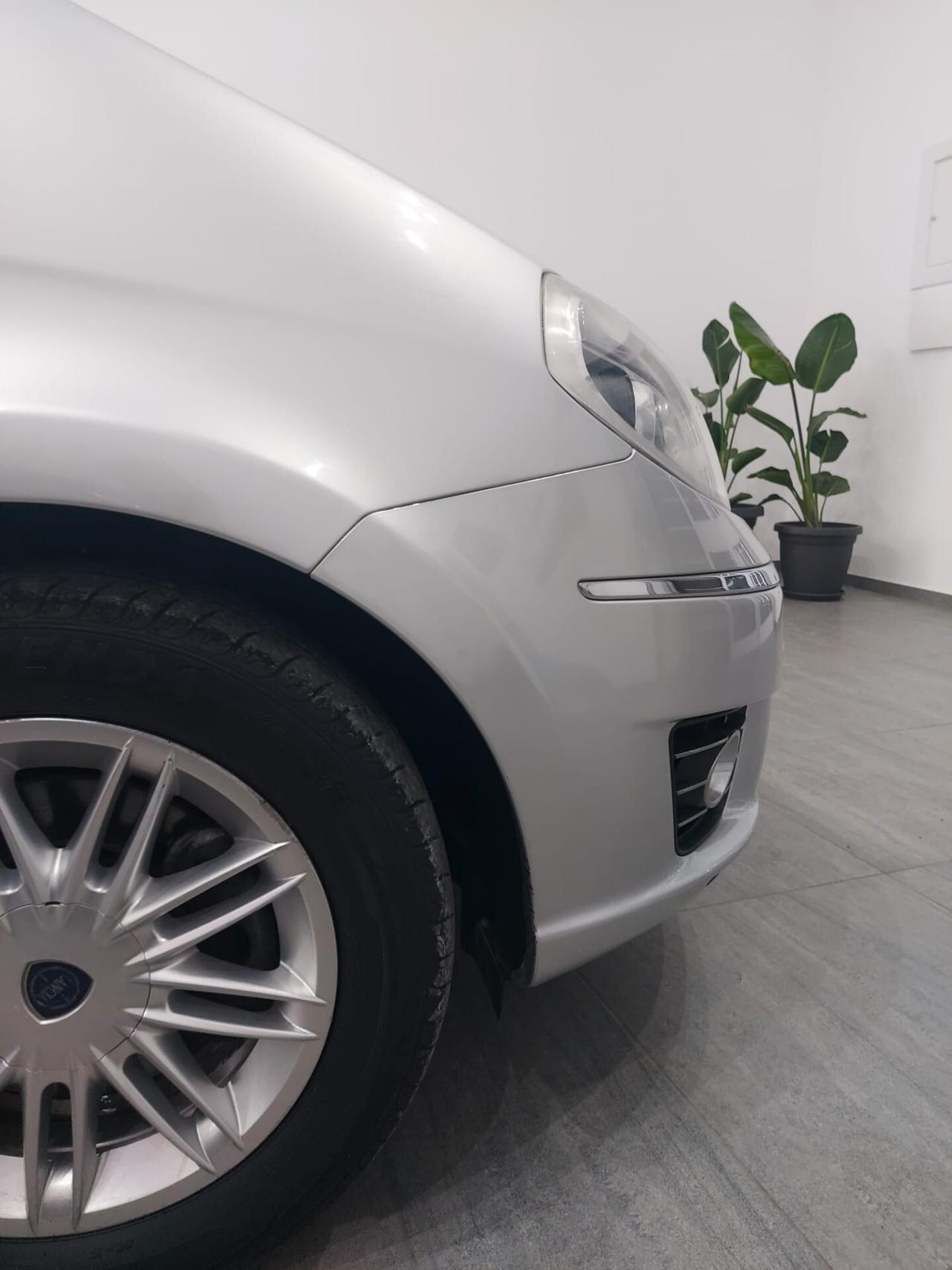 Lancia MUSA 1.3 Mjt 95 CV AVENUE 2012