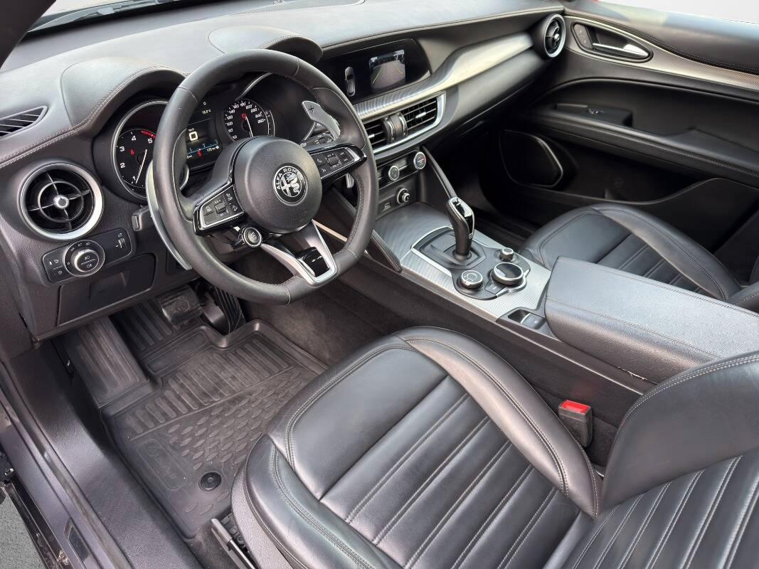 Alfa Romeo Stelvio 2.2 t Executive Q4 210cv auto