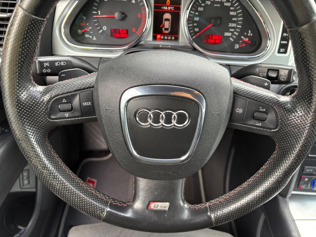 Audi Q73.0V6 TDI 233CV quattro F1 Sline 7posti