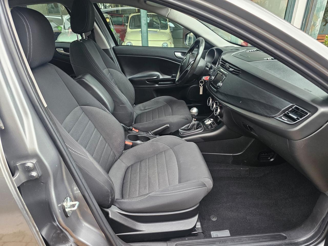 Alfa Romeo Giulietta 1.6 JTDm-2 120 CV Distinctive