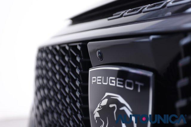 PEUGEOT 3008 HYBRID 136 E-DCS6 ALLURE FARI LED