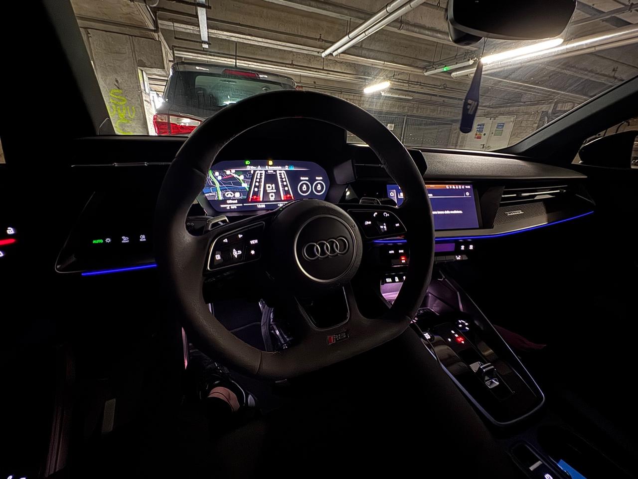 AUDI RS3 2.5 TFSI 400CV MATTIX TOTAL BLACK PERMUTABILE