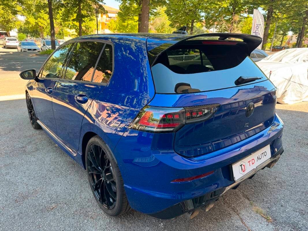 Volkswagen Golf Black Edition 2.0TSI 333cv - Akrapovic - Tetto - Pelle - Carbonio