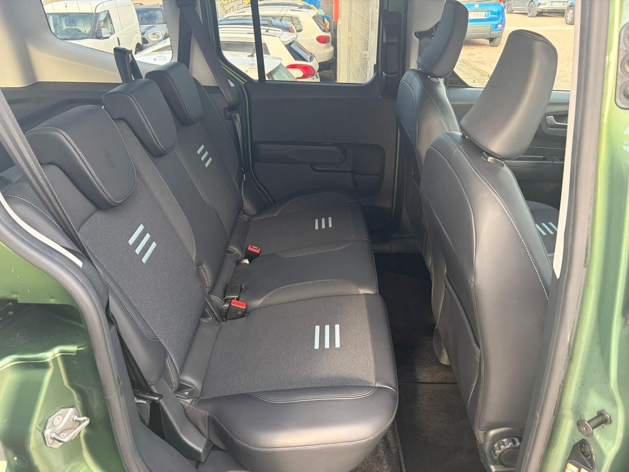 Ford Tourneo Courier FULL