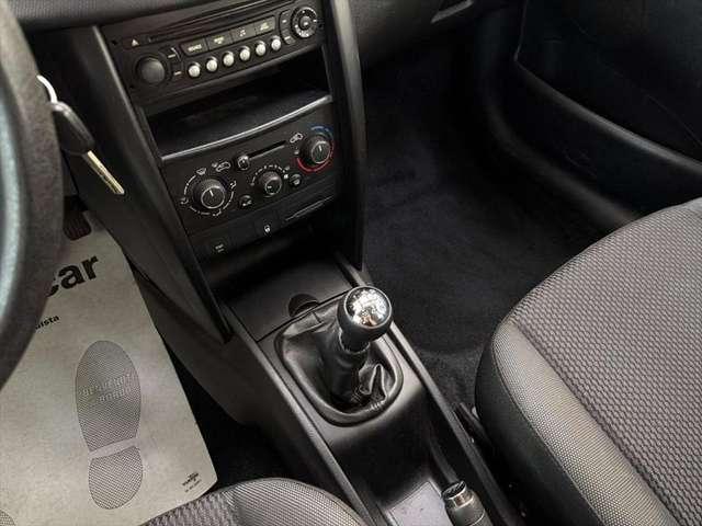Peugeot 207 1.4 8V 75CV 5p. Special Edition