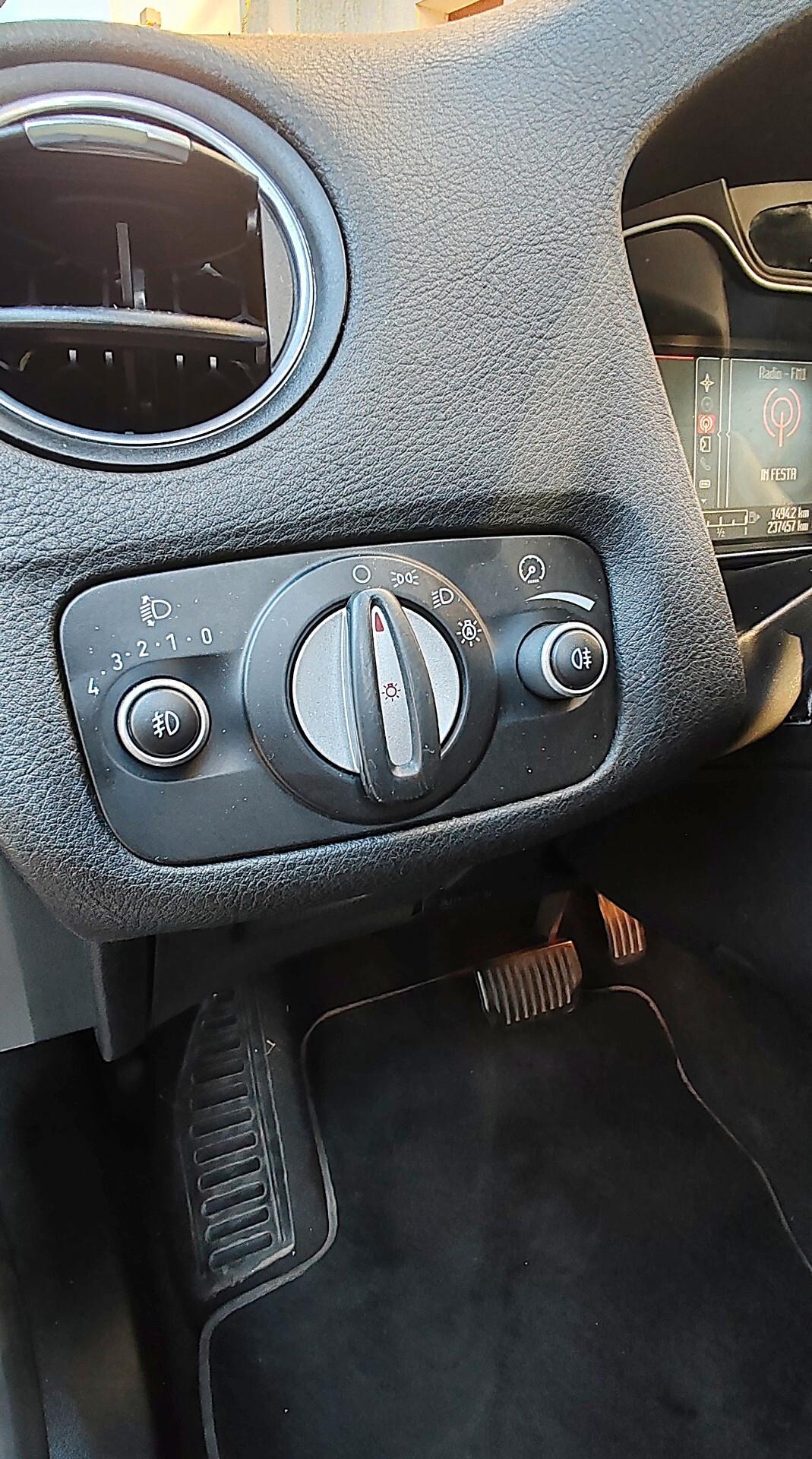 Ford Mondeo 2.0 TDCi 163 CV Powershift SW Titanium Aut-Nav- Pelle