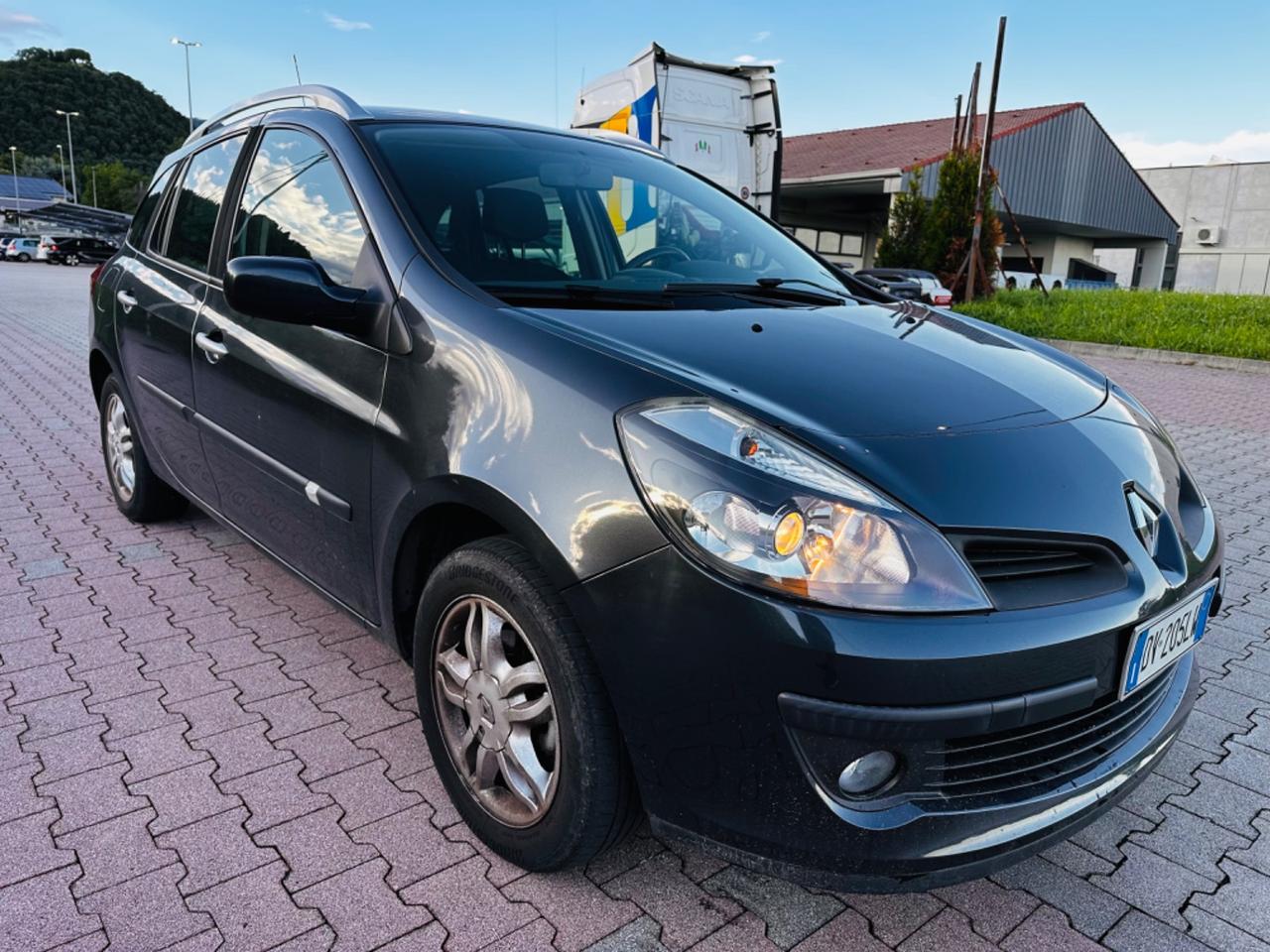 Renault Clio 1.2 16V 5 porte GPL Dynamique