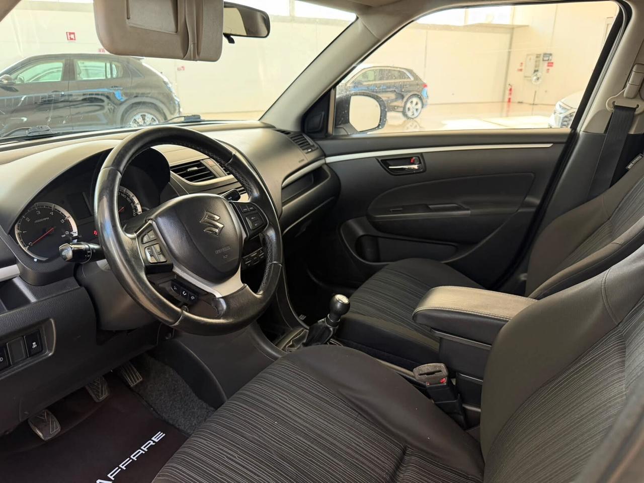 Suzuki Swift 1.3 DDiS 5 porte B-Cool Bi-Color