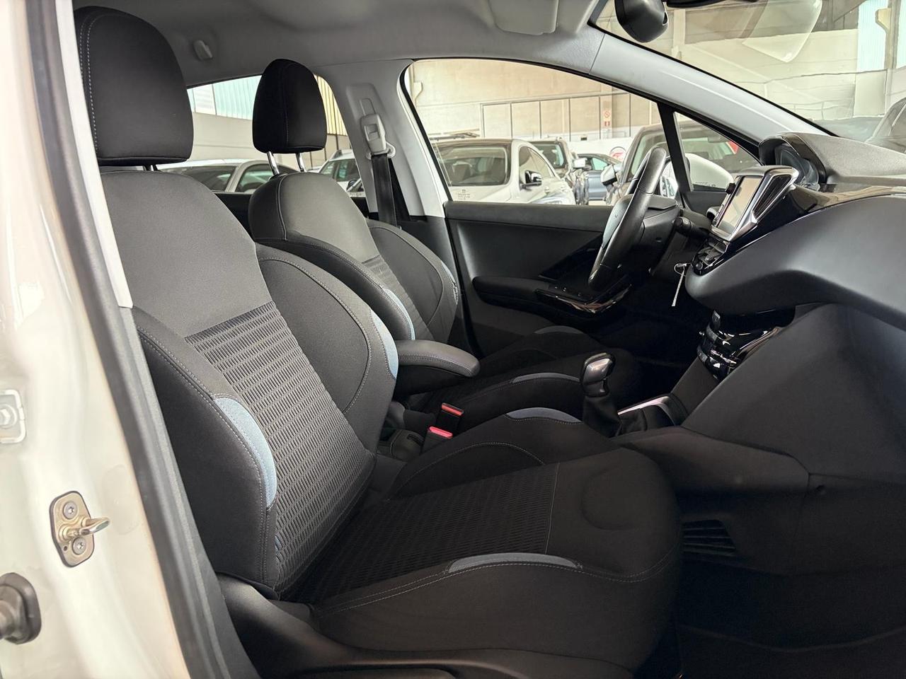 Peugeot 208 1.2 VTi 82 CV 5 porte Allure
