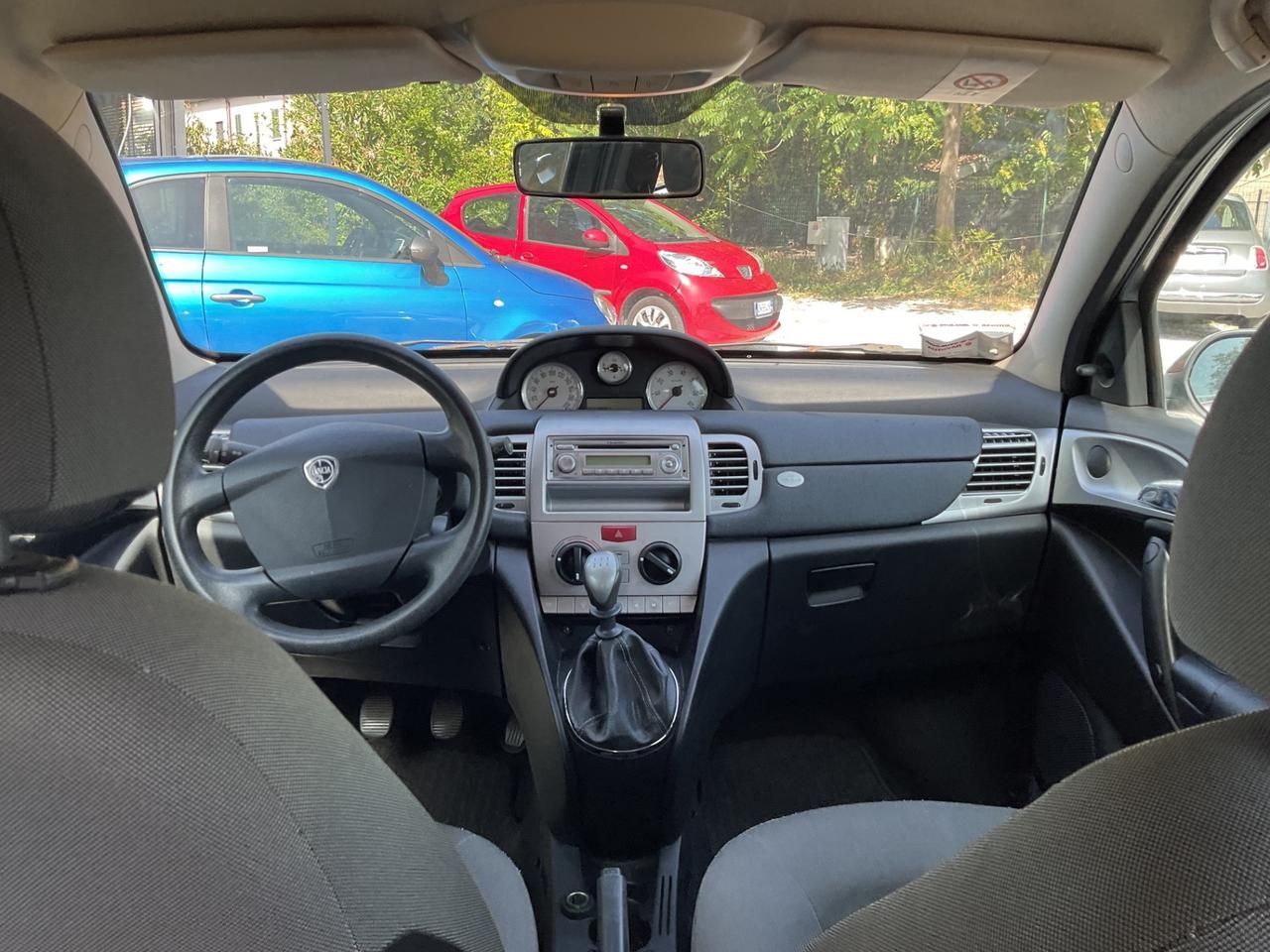 Lancia Ypsilon 1.2 Argento