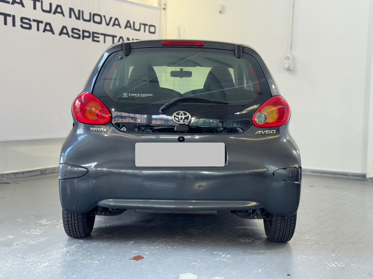 Toyota Aygo 1.0 12V VVT-i 5 porte Sol