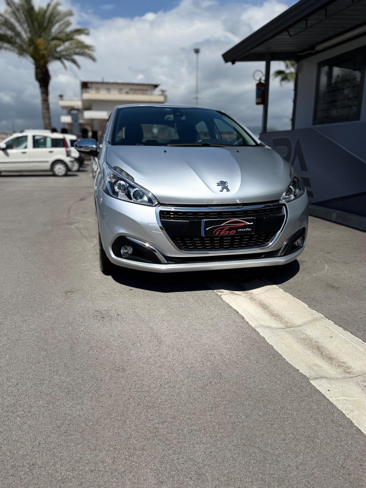 Peugeot 208 BlueHDi 100 5 porte Allure