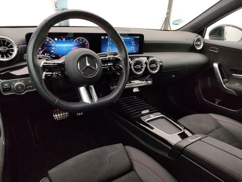 Mercedes-Benz Classe A A 180 AMG Line Premium auto Advanced Plus