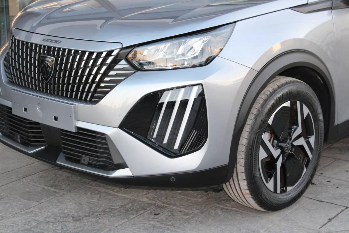 Peugeot 2008 1.2 puretech Allure s&s 100cv Con VIRTUAL COCKPIT