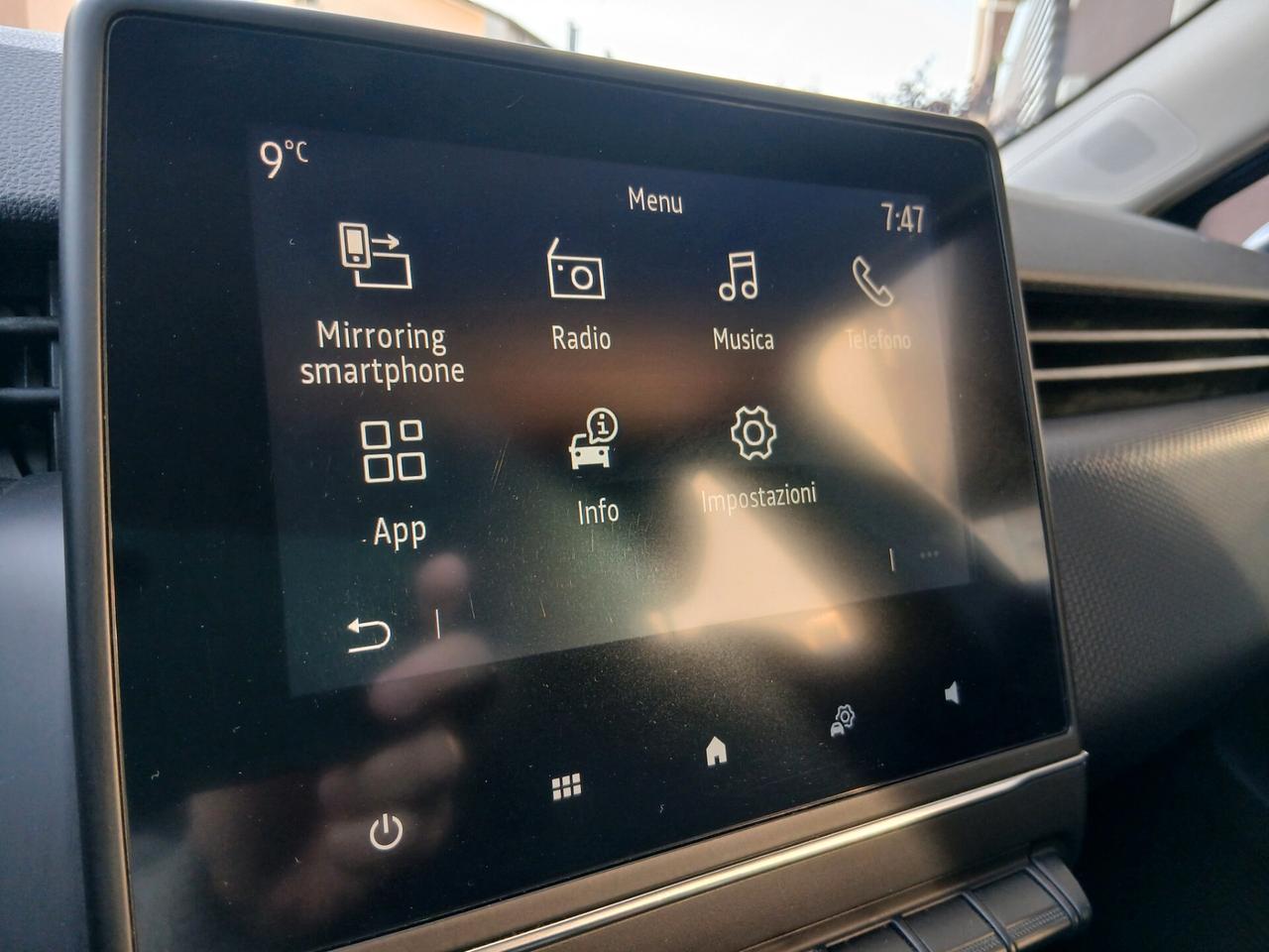 Renault Clio TCe 100 CV 5 porte Zen UNICO proprietario tua con € 164 mese