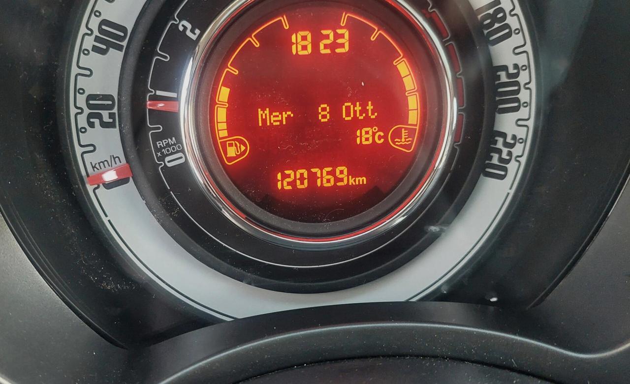 FIAT 500 LOUNGE-UNICO PROPRIETARIO- NEOPATENTATI