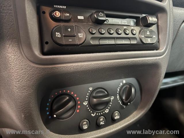 RENAULT Clio 1.2 3p. RT