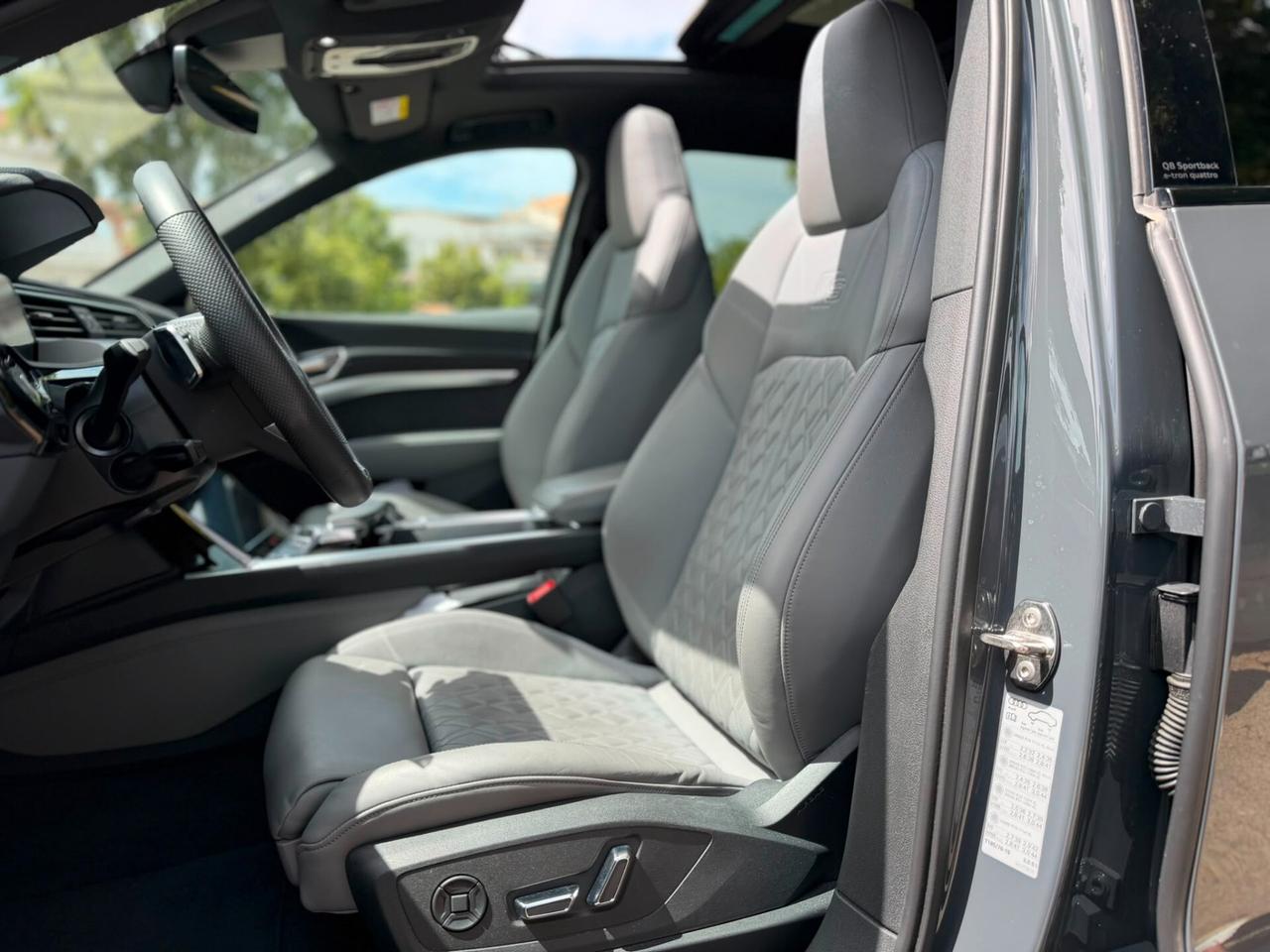 Audi Q8 e-tron 55 quattro S line edition