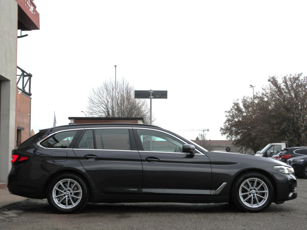 BMW Serie 5 Touring 520d Touring mhev 48V xdrive Business auto