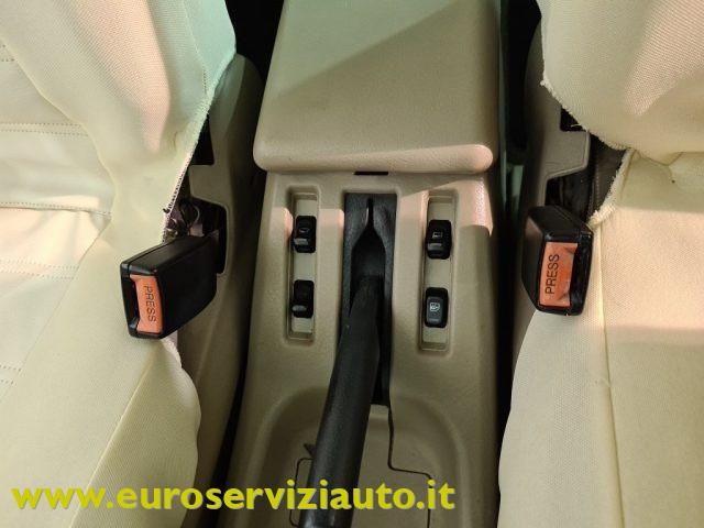 NISSAN Terrano II 2.7 Tdi 3 porte Luxury