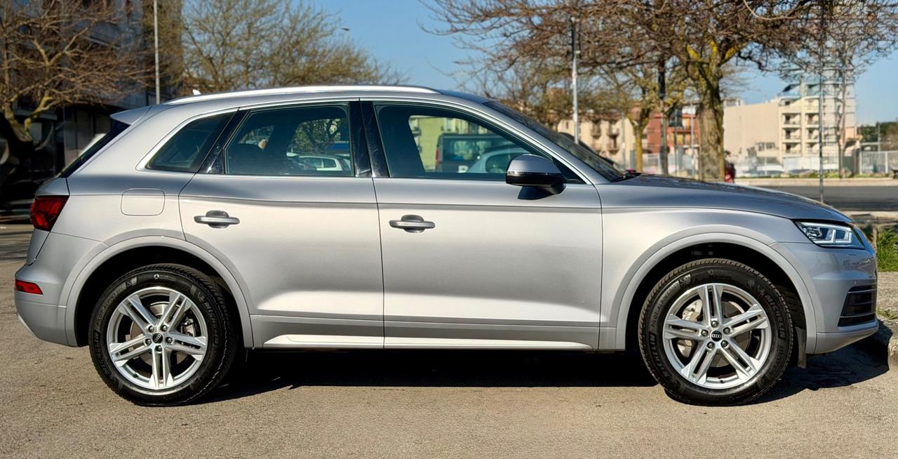 Audi Q5 40 2.0 Tdi quattro mhev 204CV S line