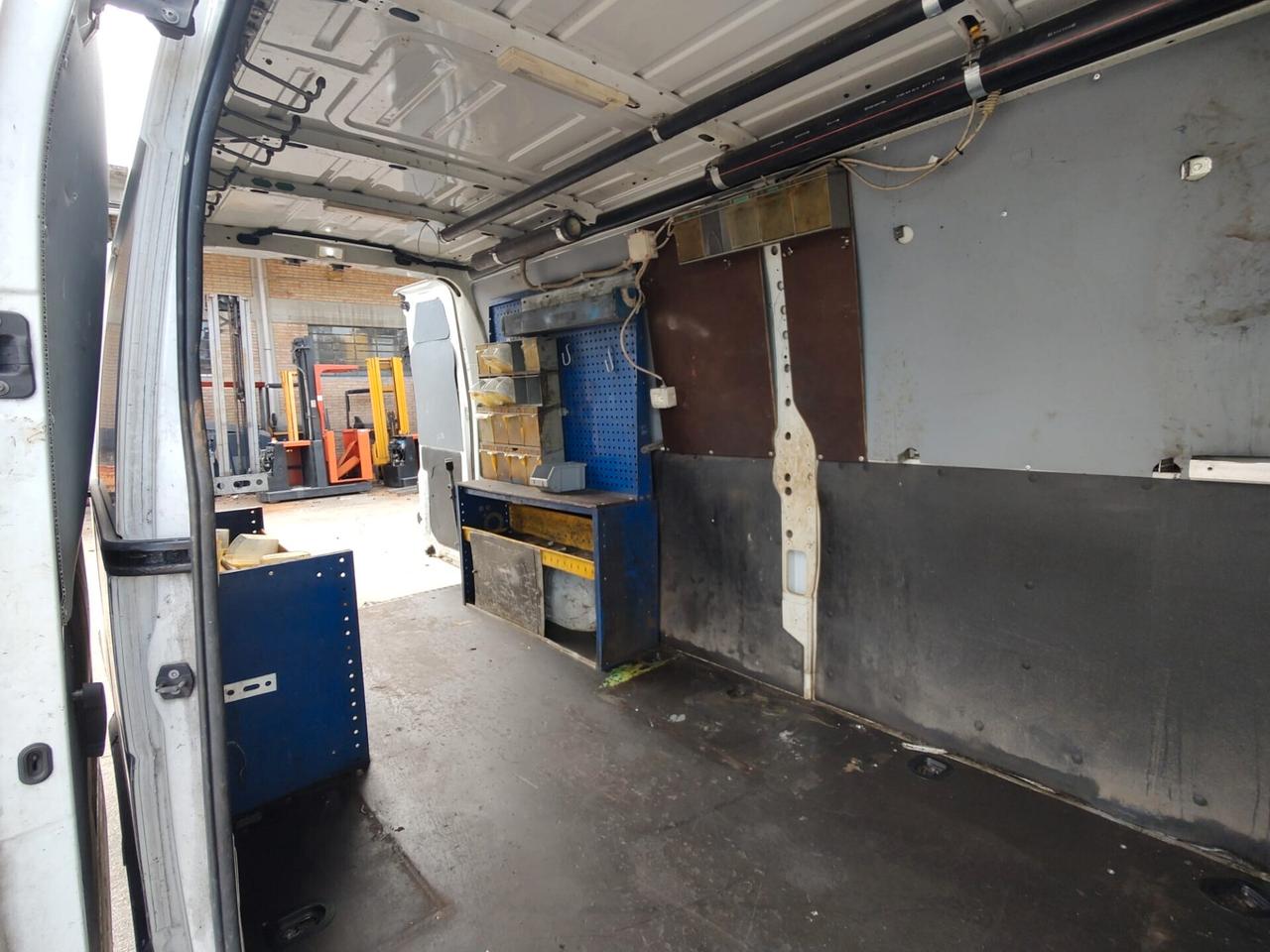 Renault Master T35 2.3 dci 125cv L3H2, EURO 5A, ATTREZZATO COME OFFICINA MOBILE