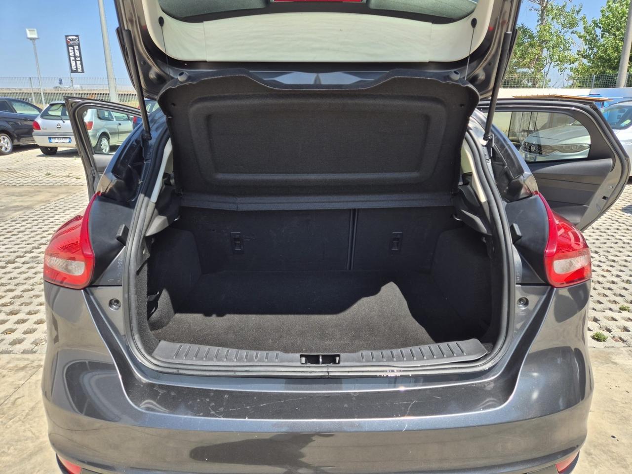 Ford Focus 1.6 120 CV GPL Titanium