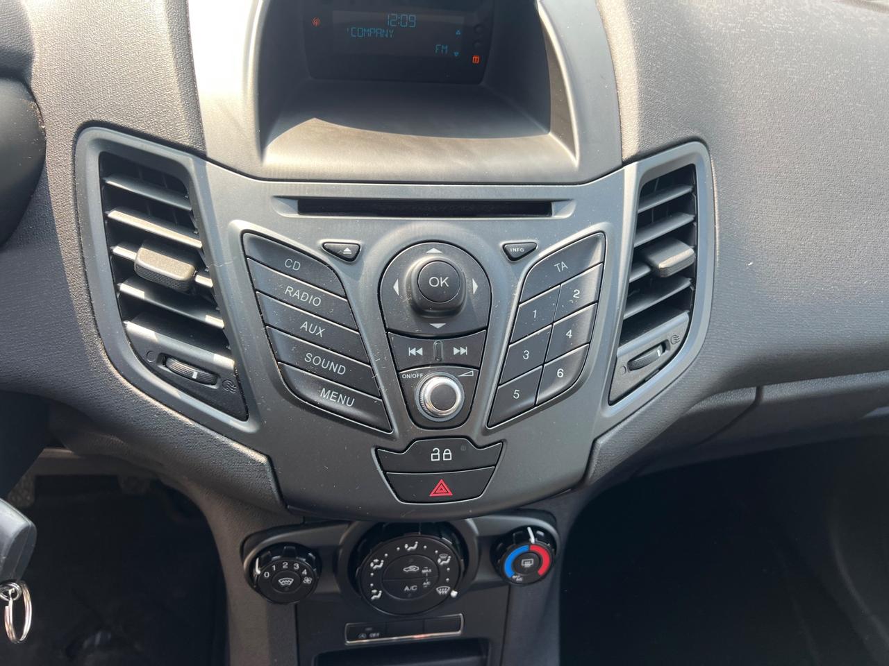 Ford Fiesta 1.2 60CV 3 porte Titanium