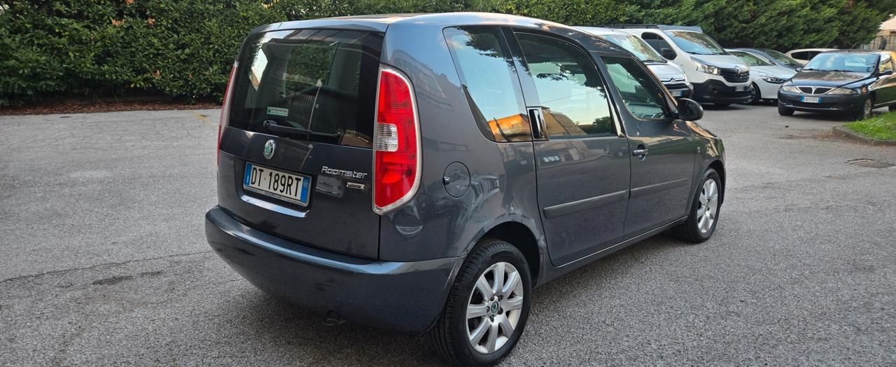 Skoda Roomster Benzina Neopatentati
