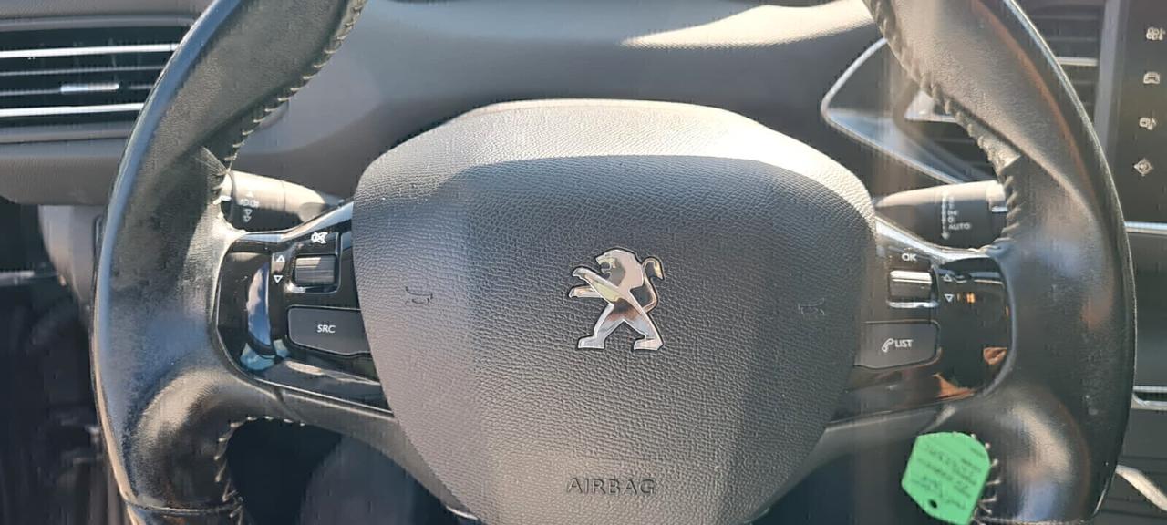 Peugeot 308 5P BlueHDi 120 -2017 - Full