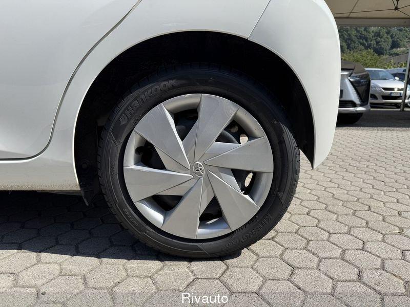 Toyota Aygo Aygo 1.0 VVT-i 69 CV 5 porte x-play