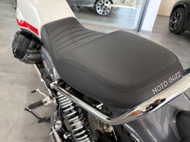 MOTO GUZZI V7 GUZZI - SPECIAL