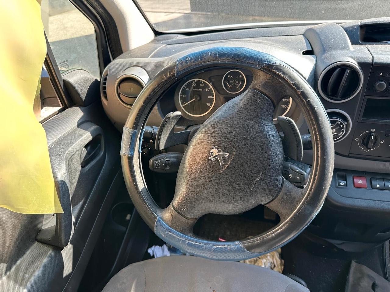 Peugeot Partner Tepee 1.6 HDi 92CV Outdoor