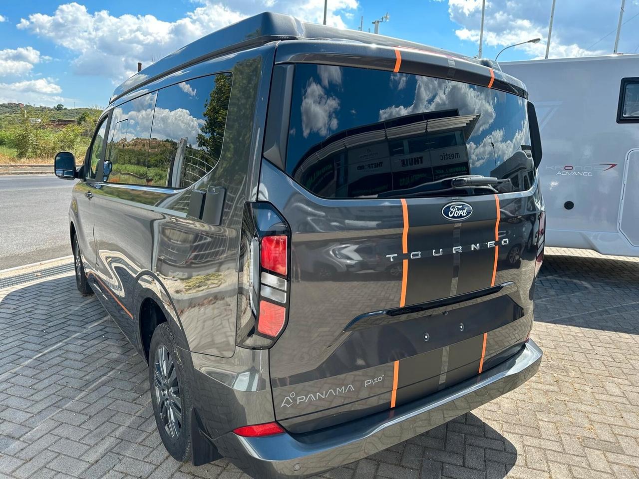 Trigano P 10