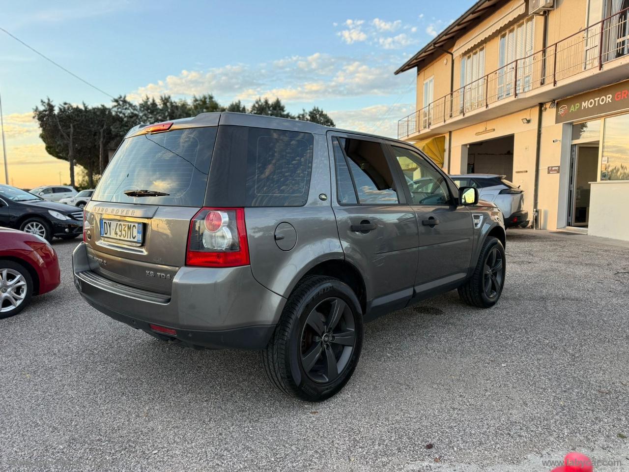 LAND ROVER Freelander 2.2 TD4 S.W. XS E. TD4