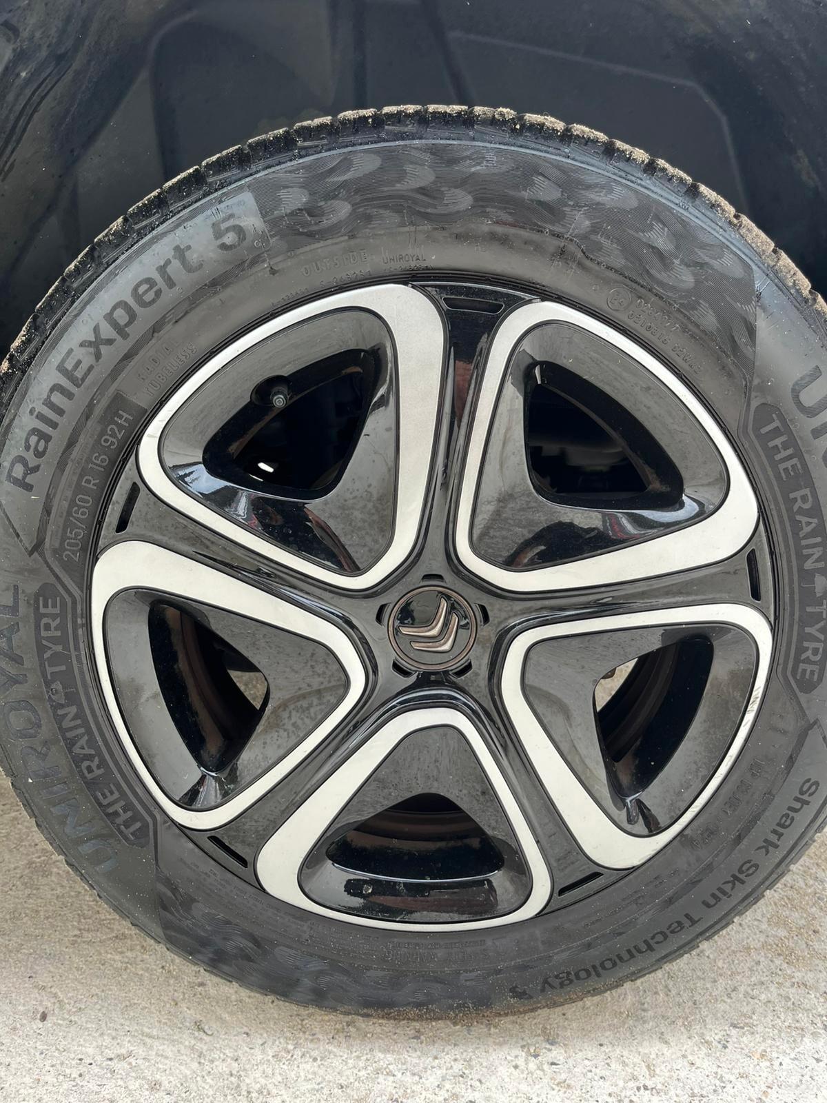 Citroen C3 Aircross BlueHDi 120 S&S EAT6 Shine Pack