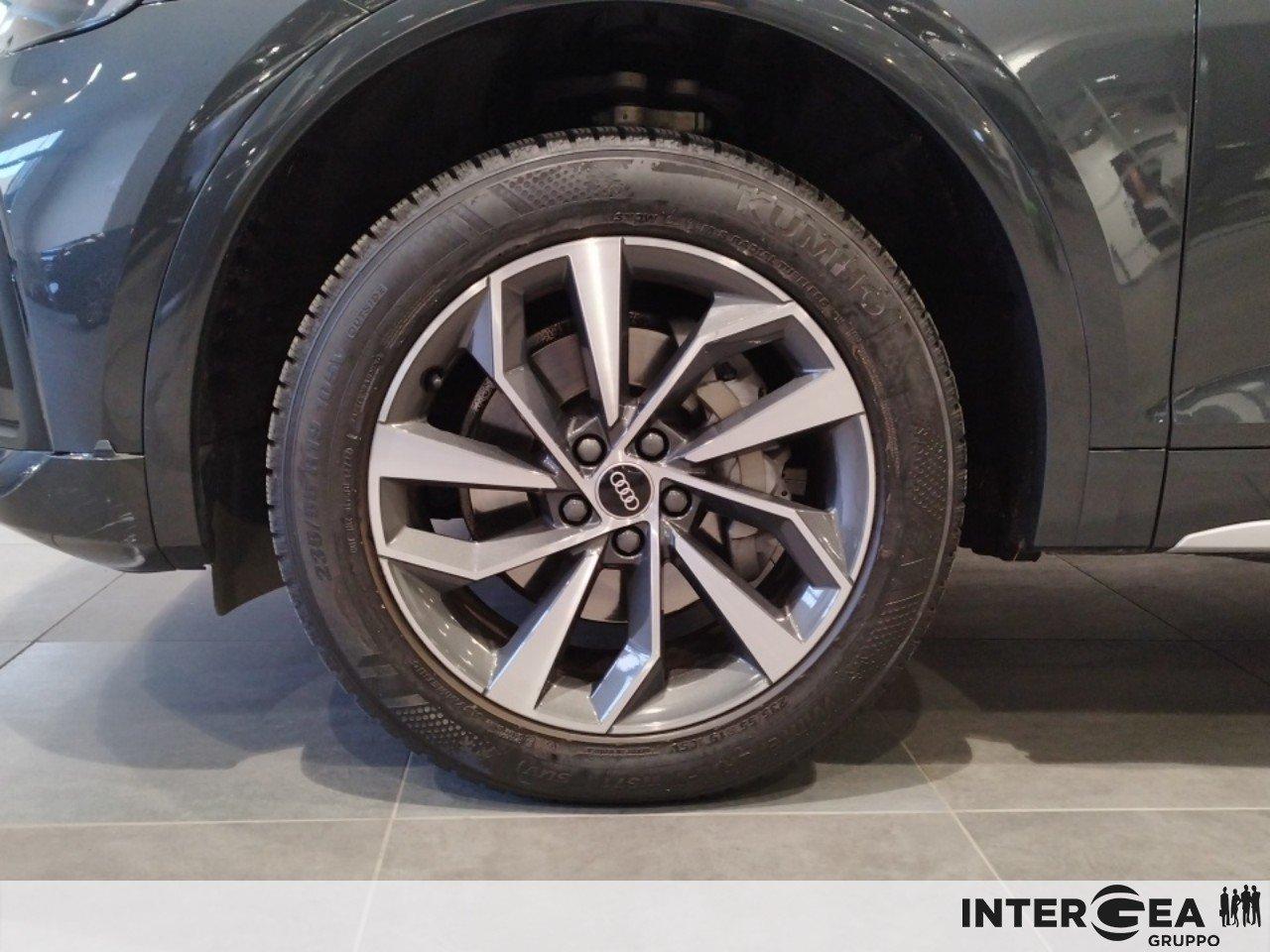 AUDI Q5 Sportback 40 2.0 tdi mhev 12V Business Advanced quattro s-tronic